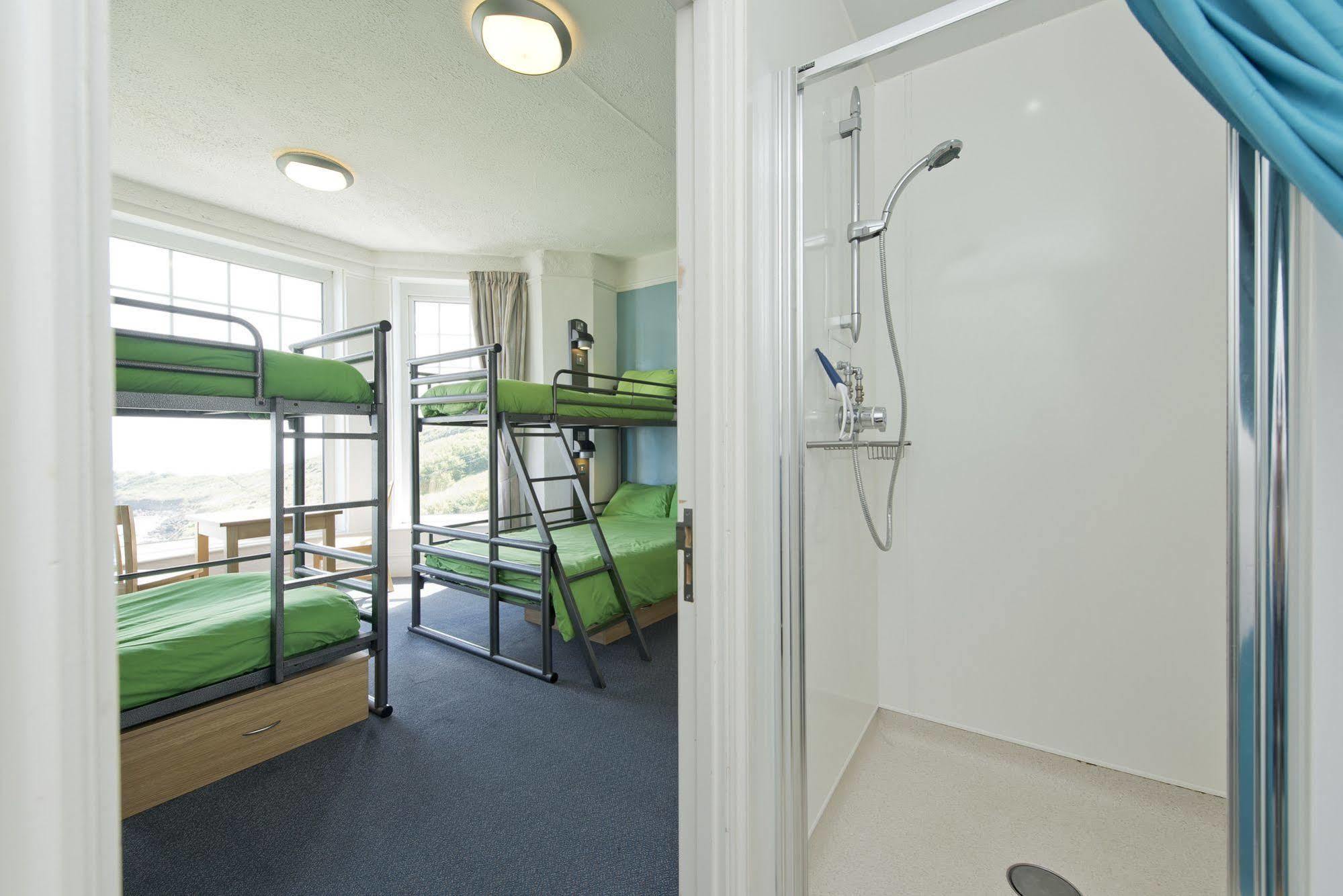 Yha Hostel *